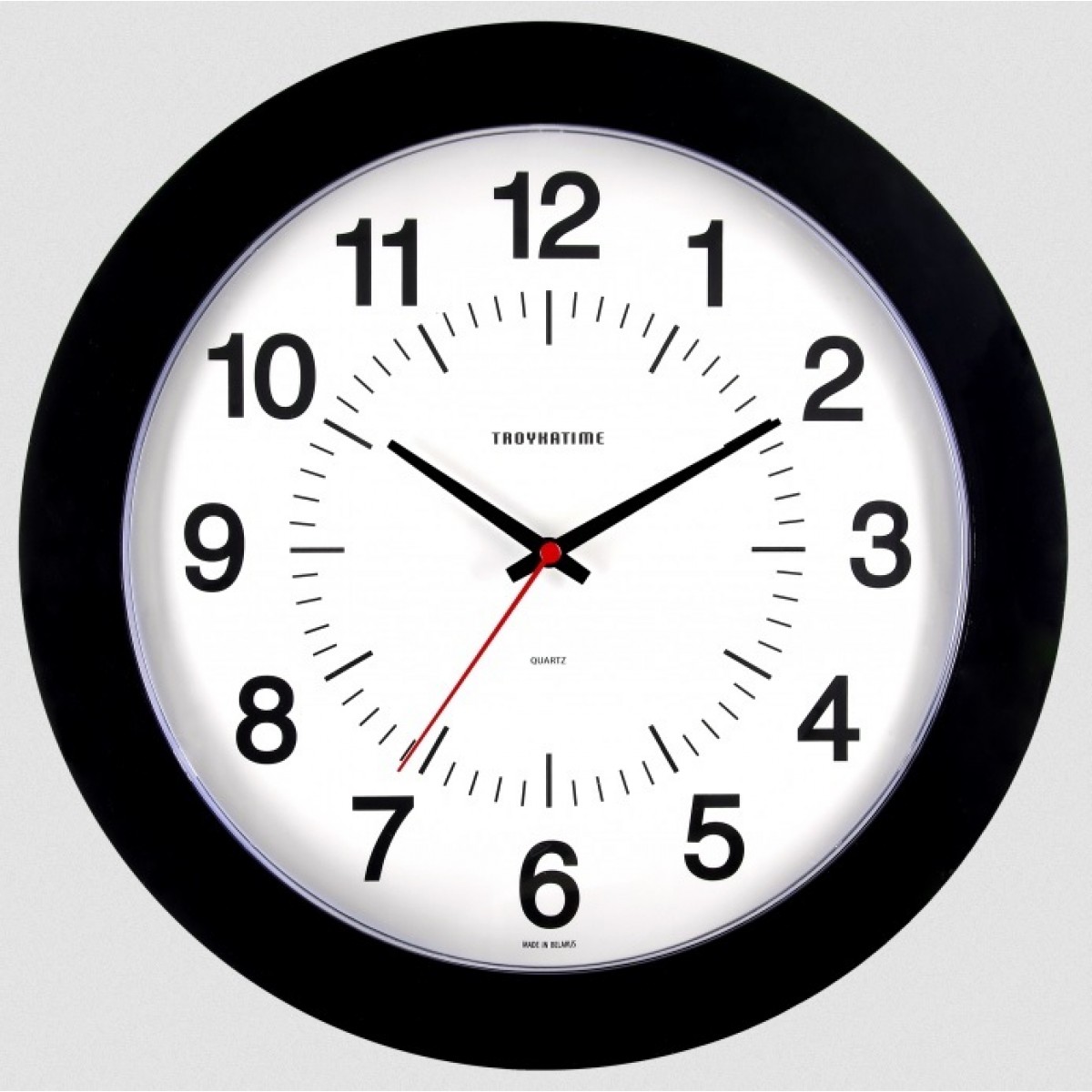 Часы настенные, диаметр 305 мм, стекло пластиковое сферической формы, пластик. ободок, цвет-чёрный